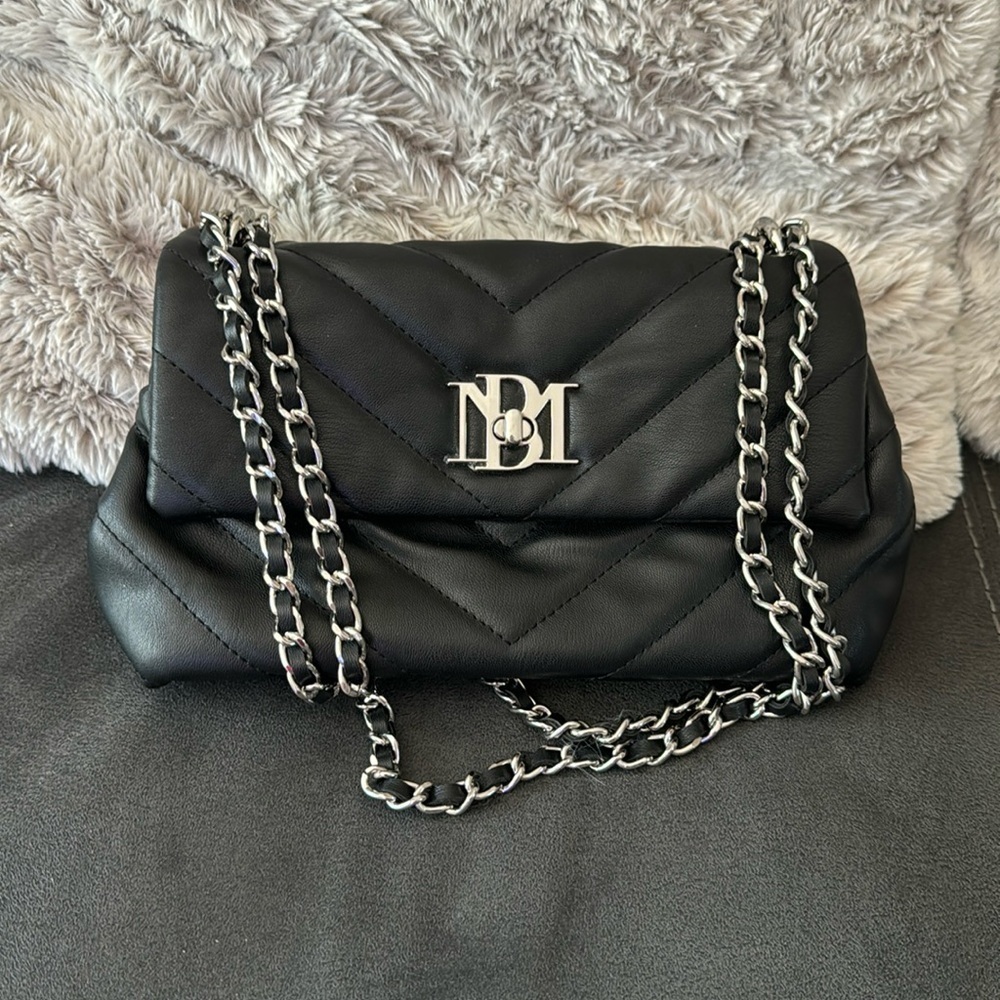 Badgley Mischka Black Vegan Leather Quilted Handbag - Picture 4 of 12